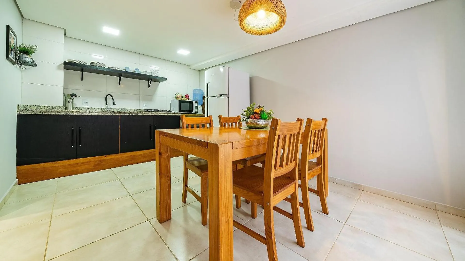 Chalet 272 - Apartamento Com 02 Dormitorios A 200M Da Praia De Canto Grande Bombinhas Brazil